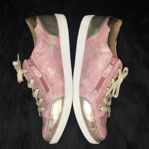 Hush Puppies Soft Style Pink & Gold Metallic Zip